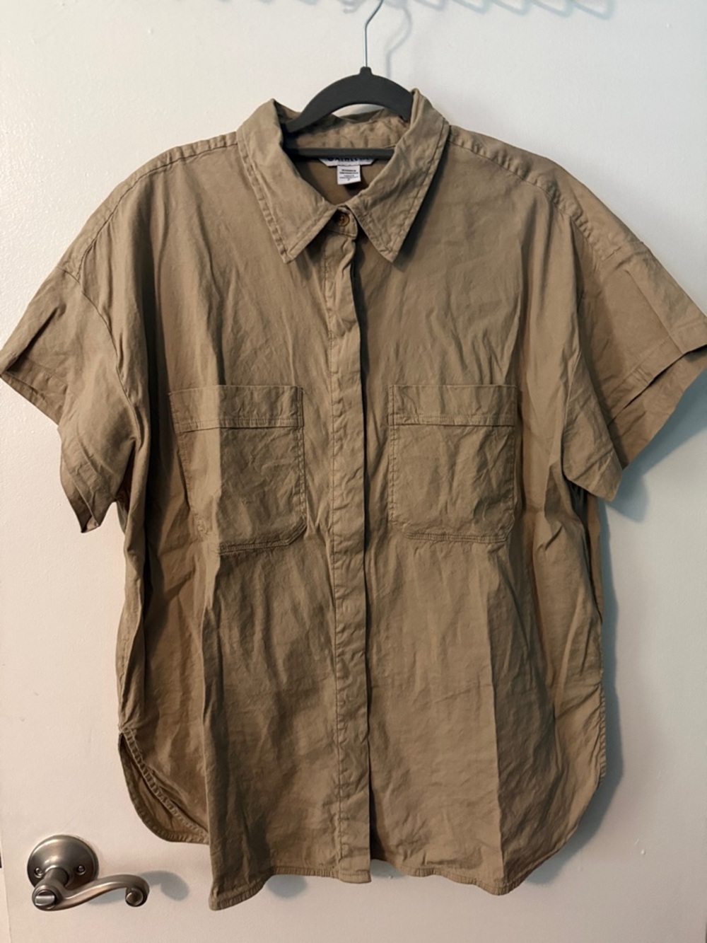 Athleta Women's Oversized Short-Sleeve Button-Up Shirt - Khaki